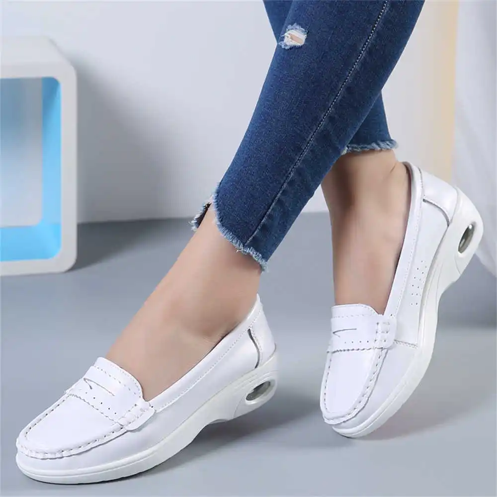 Thick Sole Slipon White Traine - огляд і ціна Women Accessories Brand Name Ideas