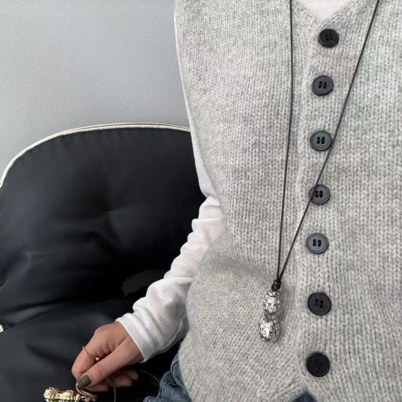 Fashionable Metal Peanut Penda - огляд і ціна Women Accessories Meaning