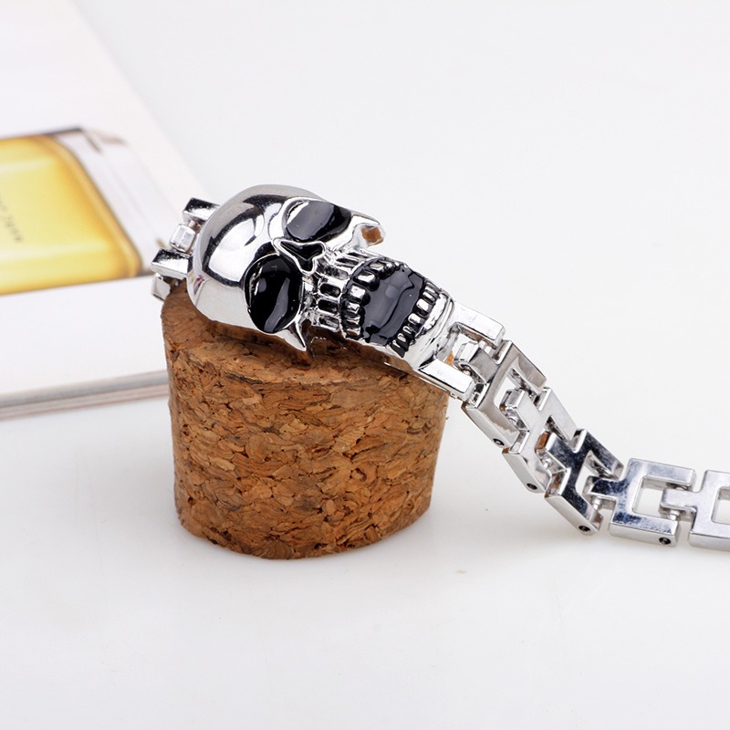 Skull Titanium Steel Bracelet  - огляд і ціна Women'S Accessories To Wear With Watch
